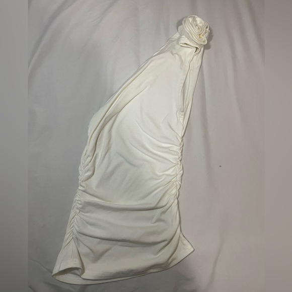 Asymmetrical, rosette ruched top - Picture 1 of 4